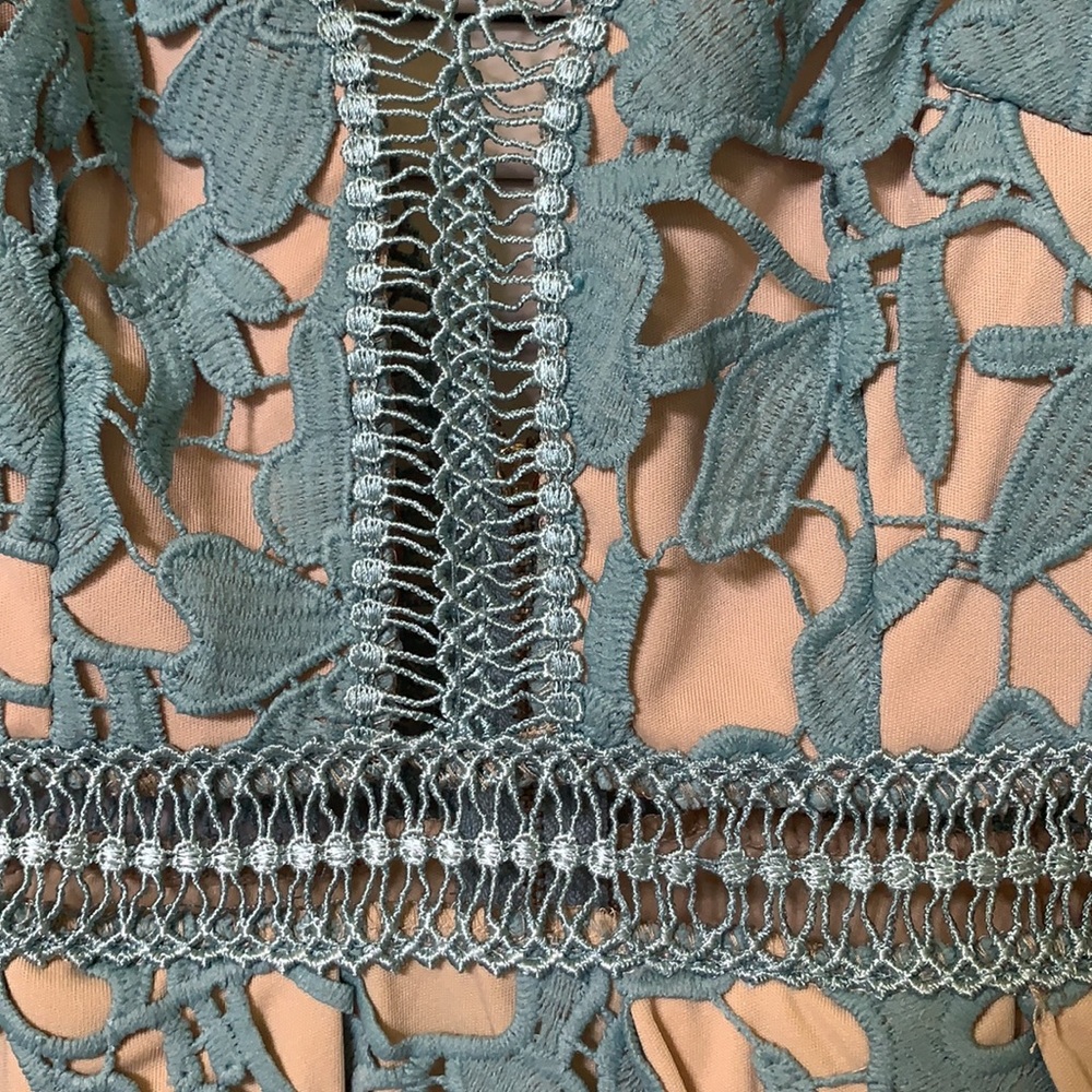 Romeo +Juliet Couture long dress - Picture 5 of 10